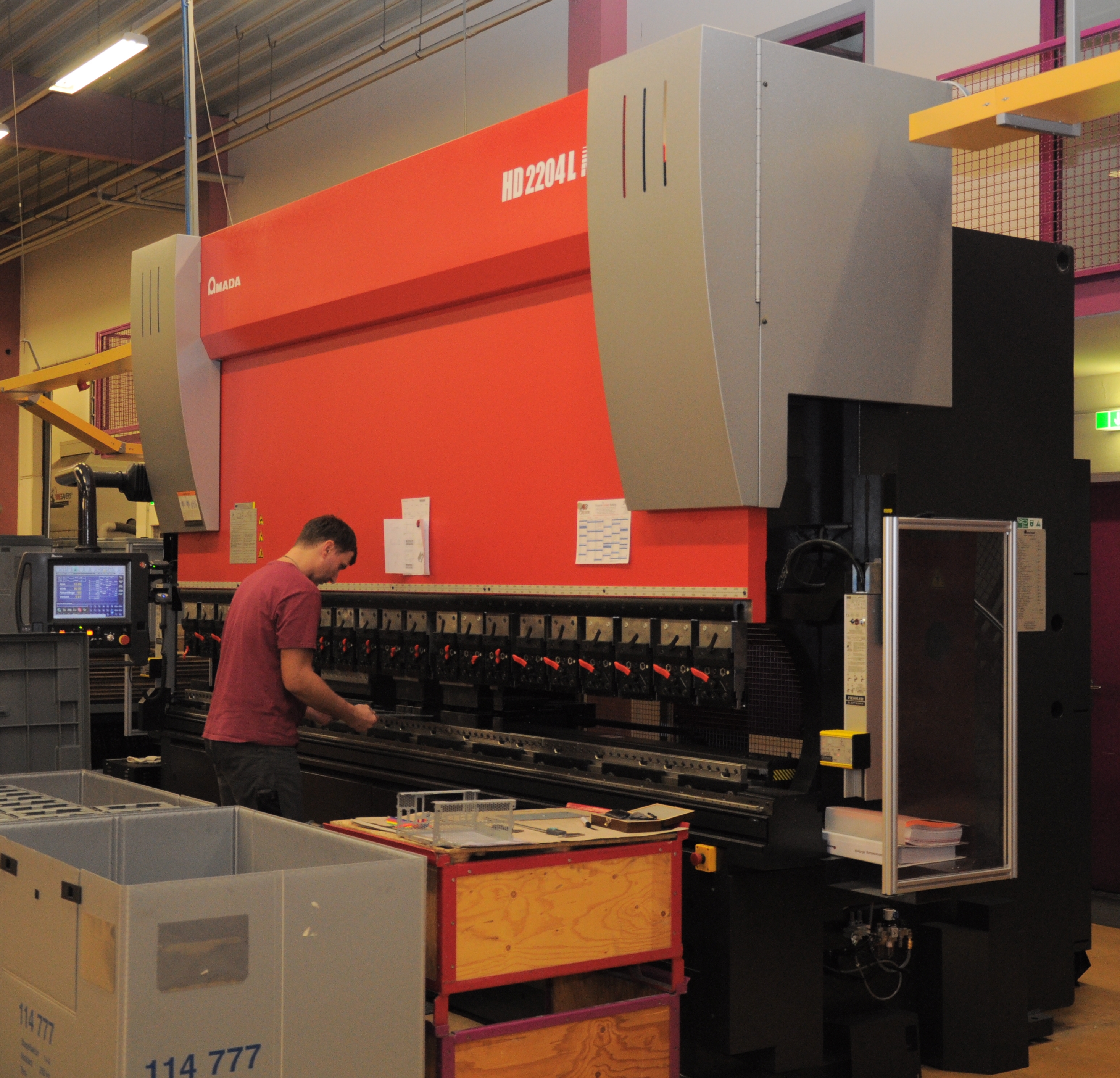 Abkantpresse HD2204L